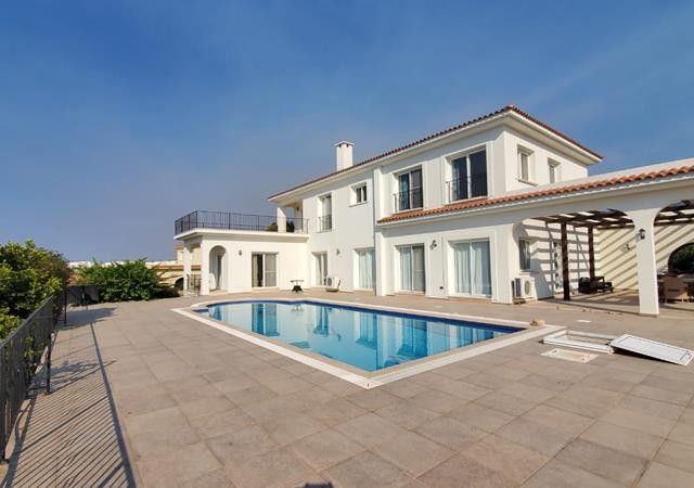 5 Bedroom Villa for sale 270 m² in Esentepe, Girne, North Cyprus